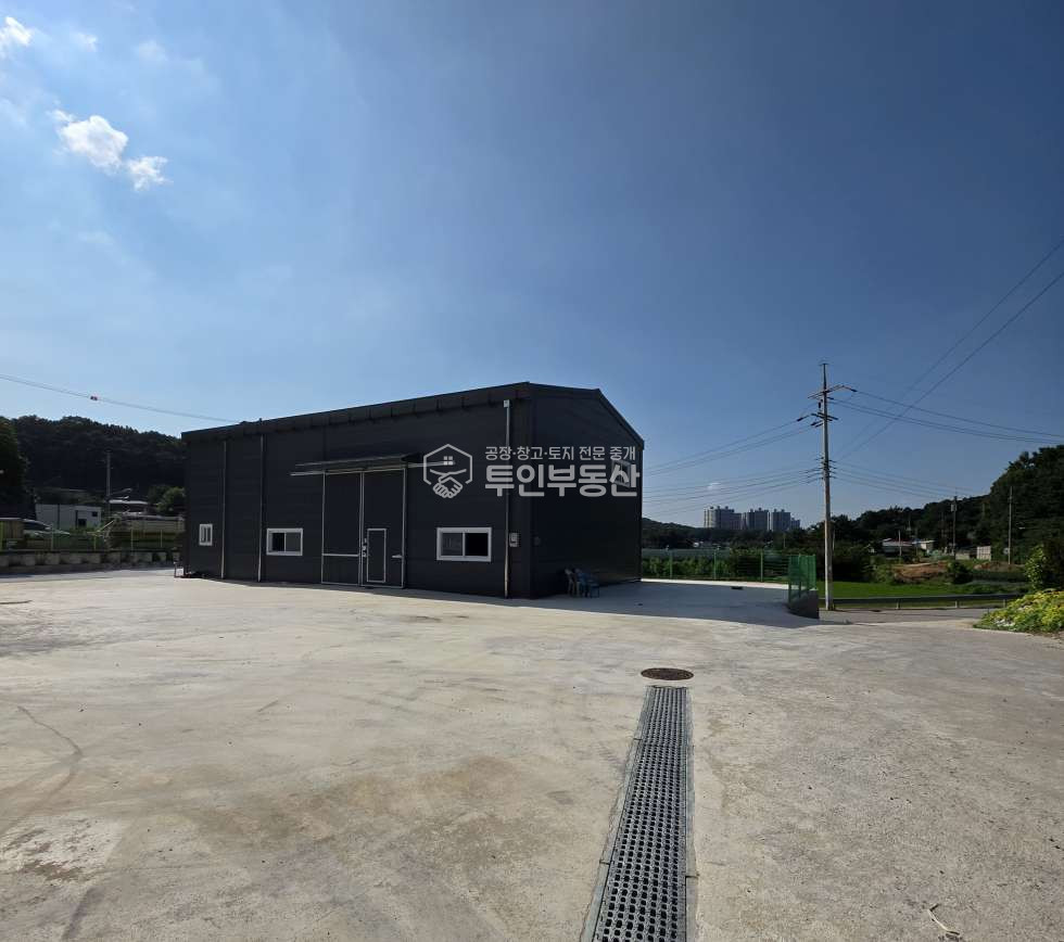 경기 파주시 탄현면 축현리 1,2동 #106평 #제조가능창고 #창고매매 #자연녹지 #단독마당 #대형차량 진출입 #층고8.1m 매매 매물번호 10264 사진 3