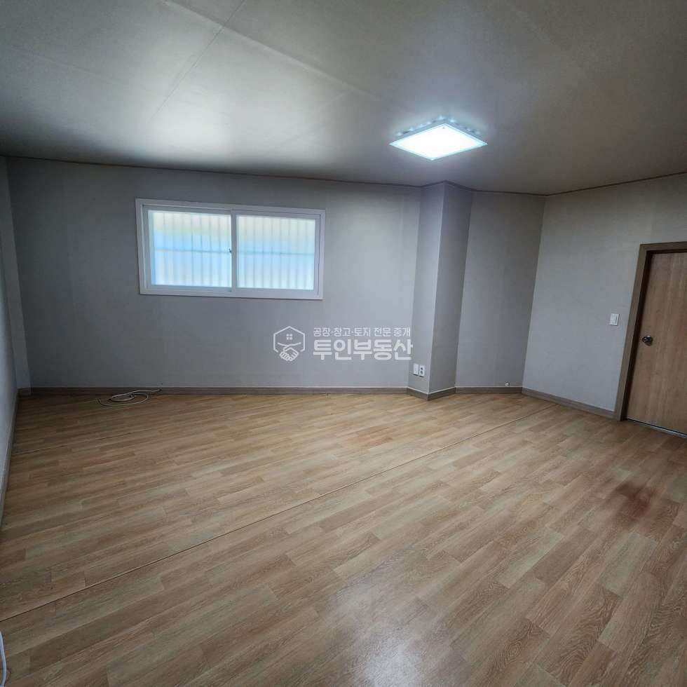 경기 고양일산동구 성석동 #96평 #내부사무실별도있음 #단독마당 #전 차종 진출입 #즉시입주가능 월세 매물번호 10114 사진 6
