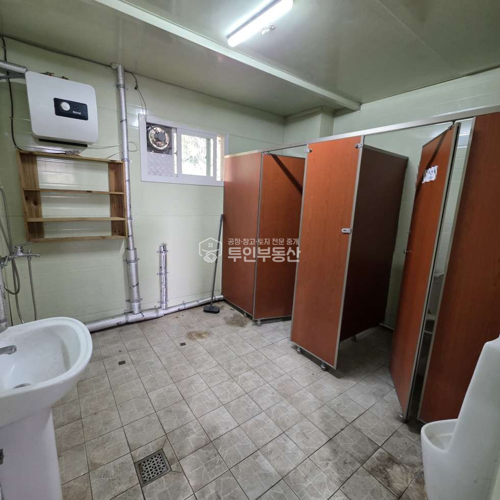 경기 파주시 월롱면 덕은리 1동 #188평 #통창고 #제조가능 #전차종진출입 #여유로운마당 #내부화장실 #고7.5m 월세 매물번호 10385 사진 9