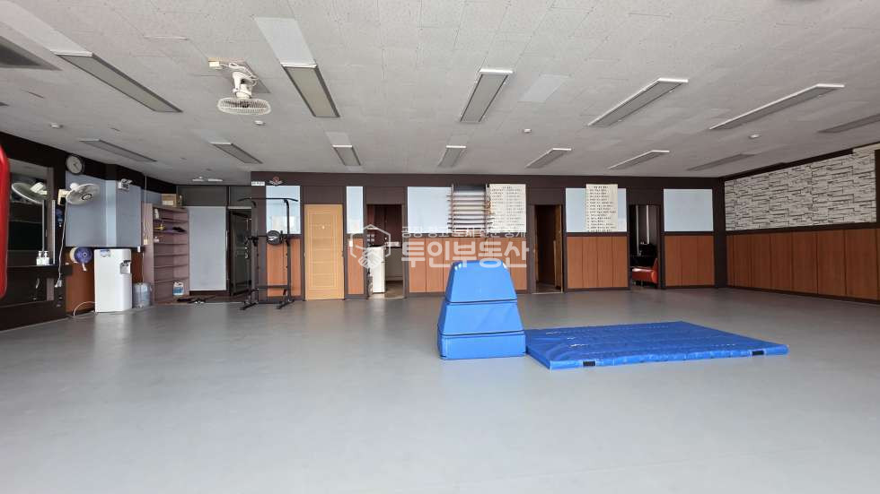 경기 고양일산서구 탄현동 #47평 #즉시입주가능 #탄현항아리상권 #추가면적 임차가능 월세 매물번호 10312 사진 2
